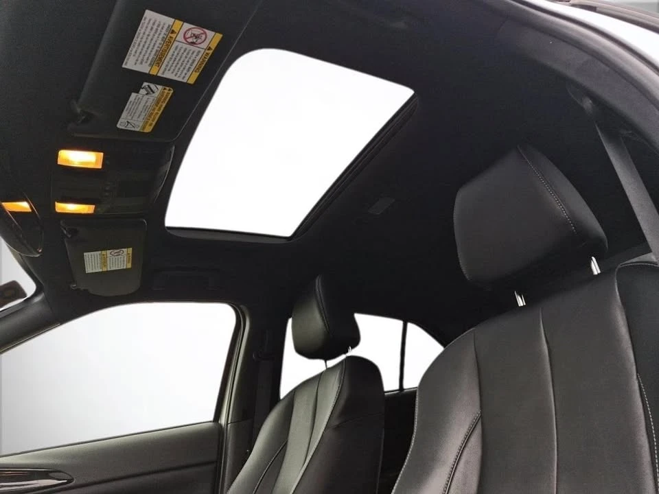 2022 Mitsubishi Eclipse Cross - Image 7 of 18