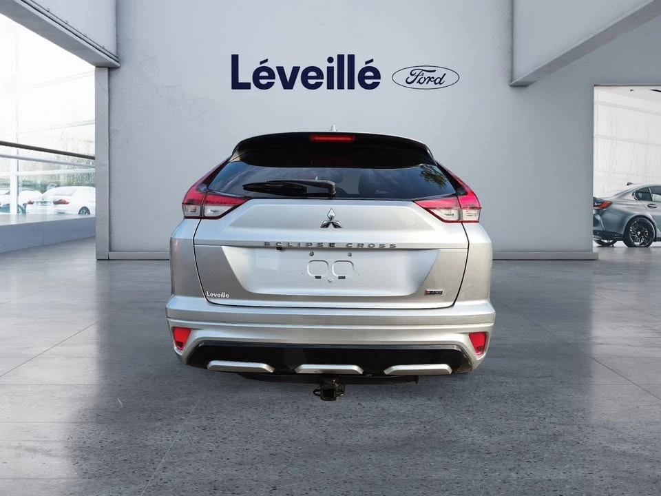 2022 Mitsubishi Eclipse Cross - Image 3 of 18