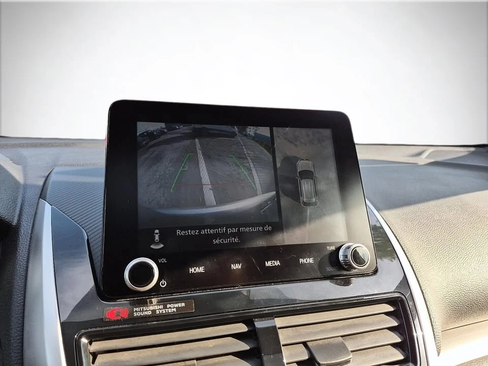 2022 Mitsubishi Eclipse Cross - Image 17 of 18