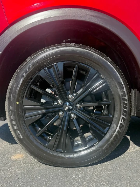 2022 Mitsubishi Eclipse Cross - Image 13 of 19