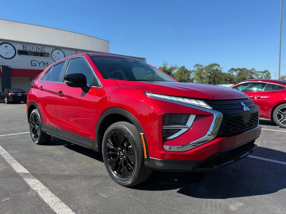2022 Mitsubishi Eclipse Cross - Image 4 of 19