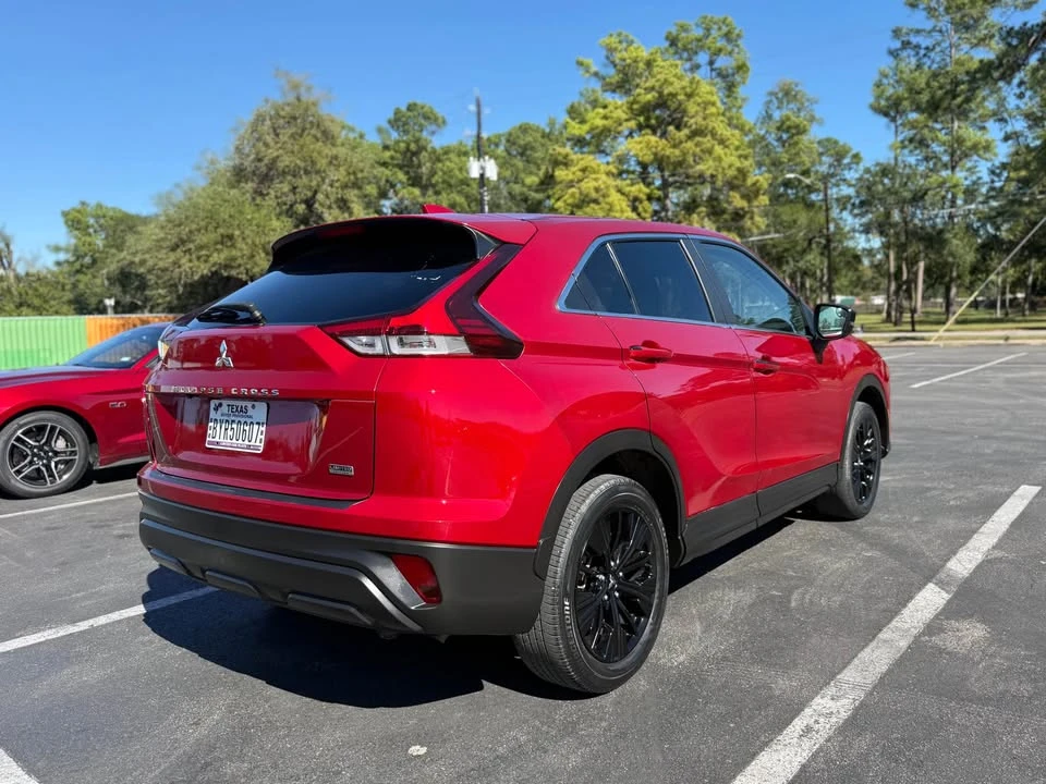 2022 Mitsubishi Eclipse Cross - Image 5 of 19