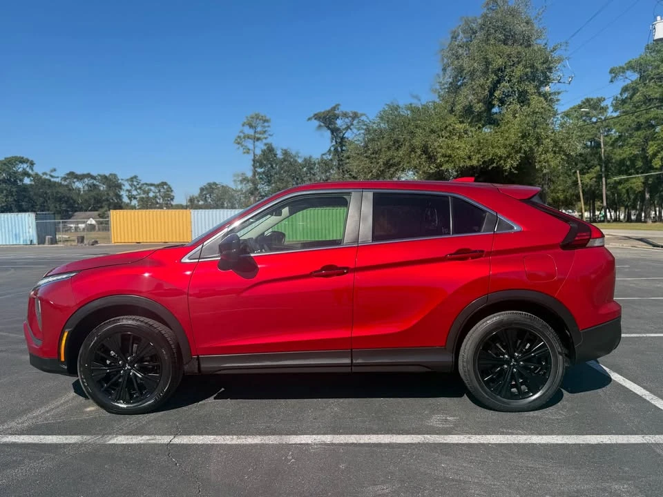 2022 Mitsubishi Eclipse Cross - Image 14 of 19