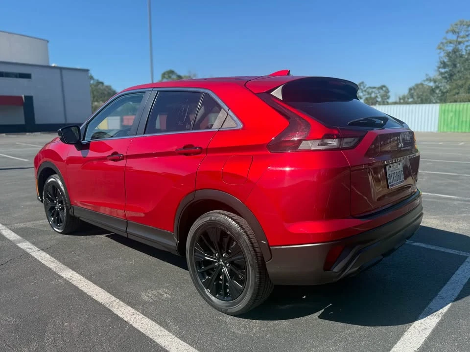 2022 Mitsubishi Eclipse Cross - Image 11 of 19