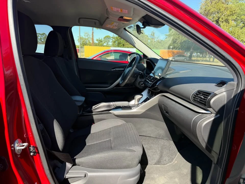 2022 Mitsubishi Eclipse Cross - Image 17 of 19