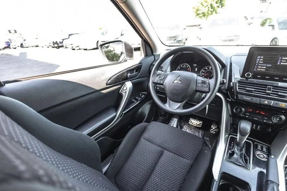 2022 Mitsubishi Eclipse Cross - Image 18 of 20