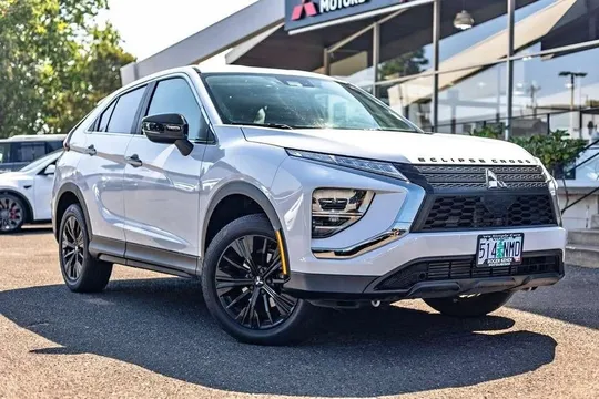 2022 Mitsubishi Eclipse Cross LE