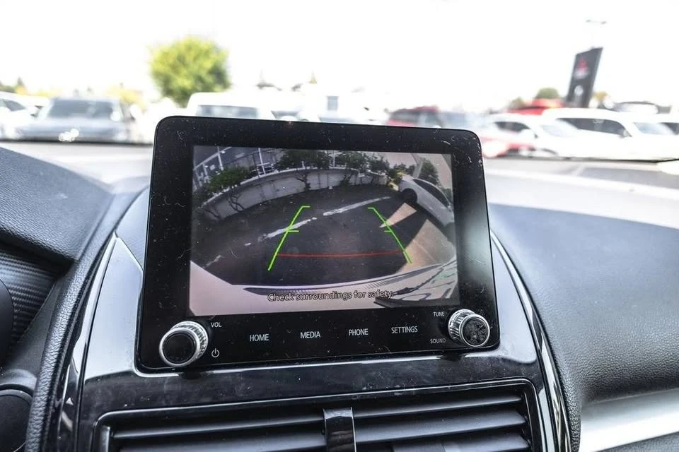 2022 Mitsubishi Eclipse Cross - Image 12 of 20