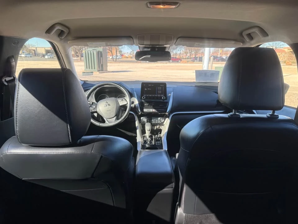 2022 Mitsubishi Eclipse Cross - Image 11 of 15