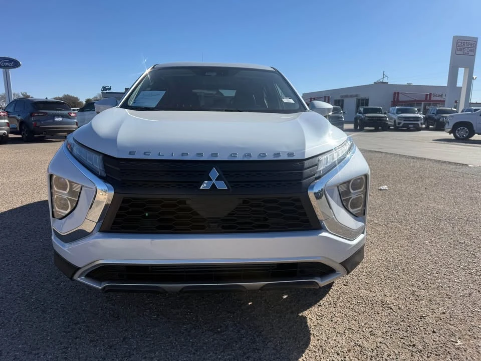2022 Mitsubishi Eclipse Cross - Image 3 of 15