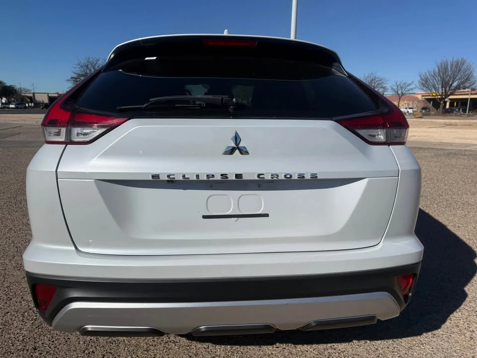 2022 Mitsubishi Eclipse Cross - Image 7 of 15