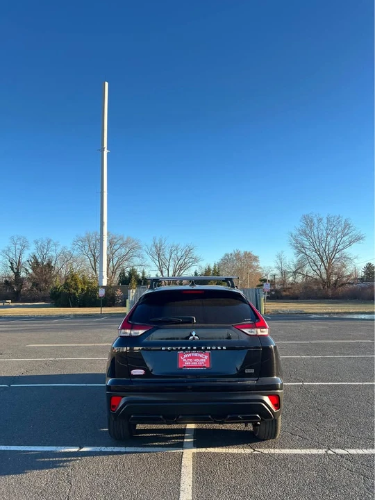 2022 Mitsubishi Eclipse Cross - Image 4 of 11