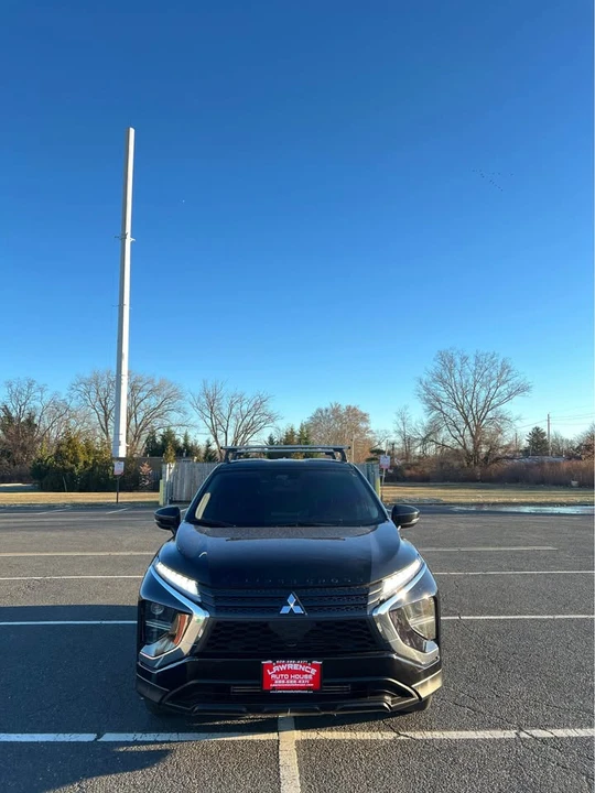 2022 Mitsubishi Eclipse Cross - Image 3 of 11