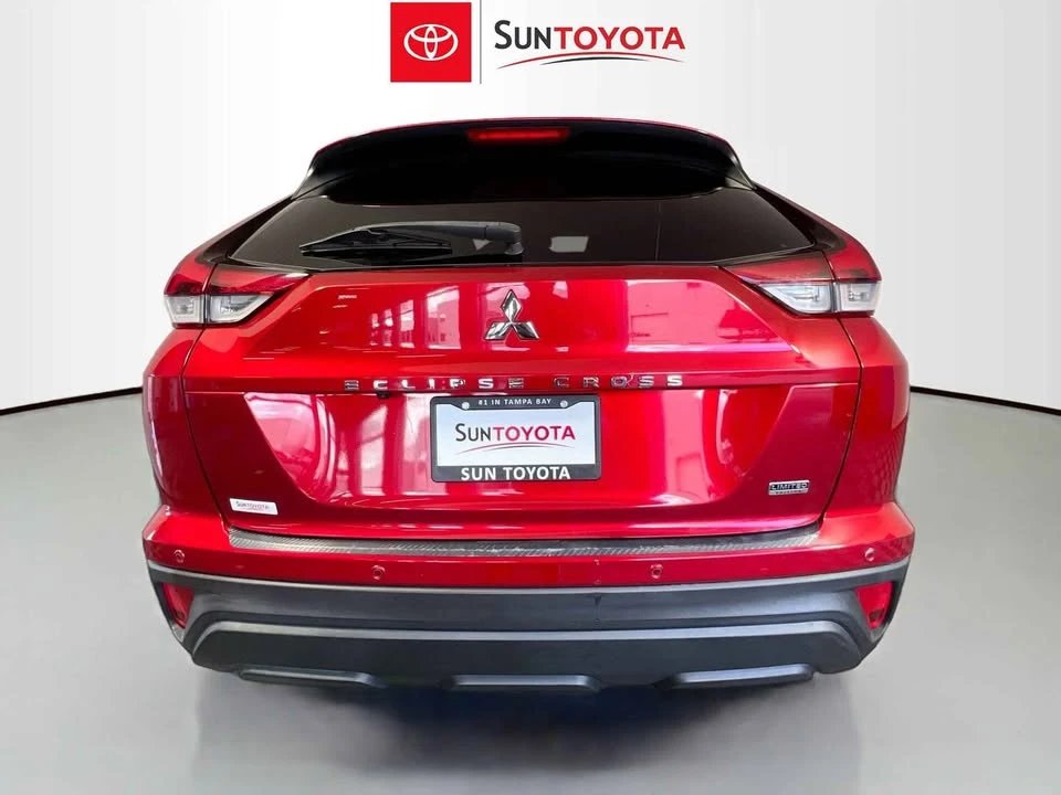 2022 Mitsubishi Eclipse Cross - Image 4 of 17