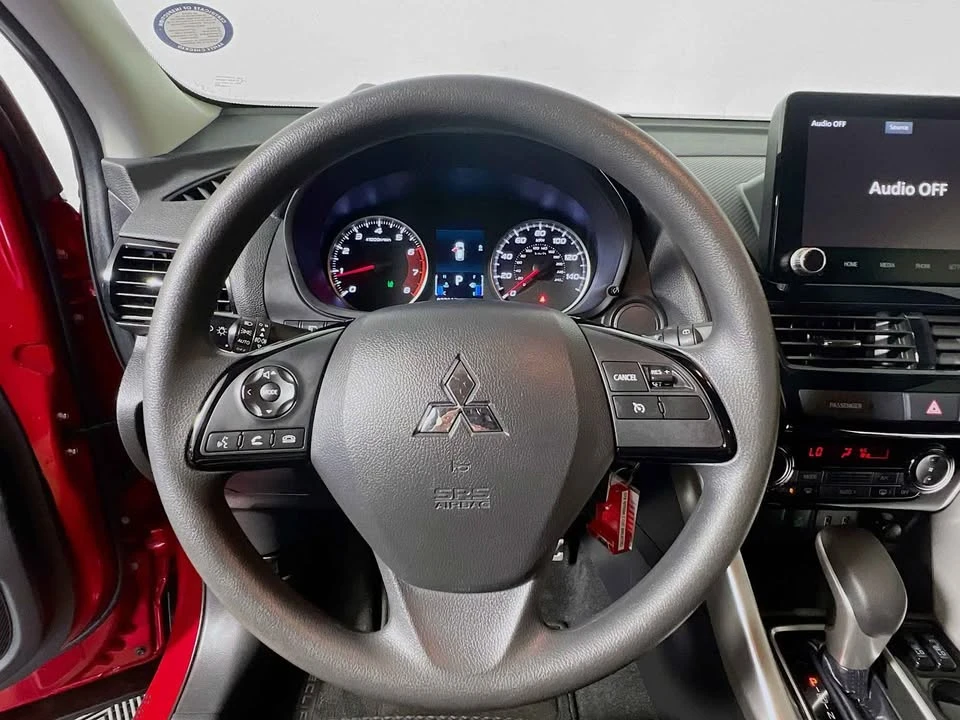 2022 Mitsubishi Eclipse Cross - Image 10 of 17