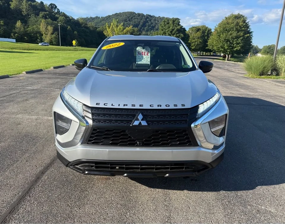 2022 Mitsubishi Eclipse Cross - Image 2 of 14