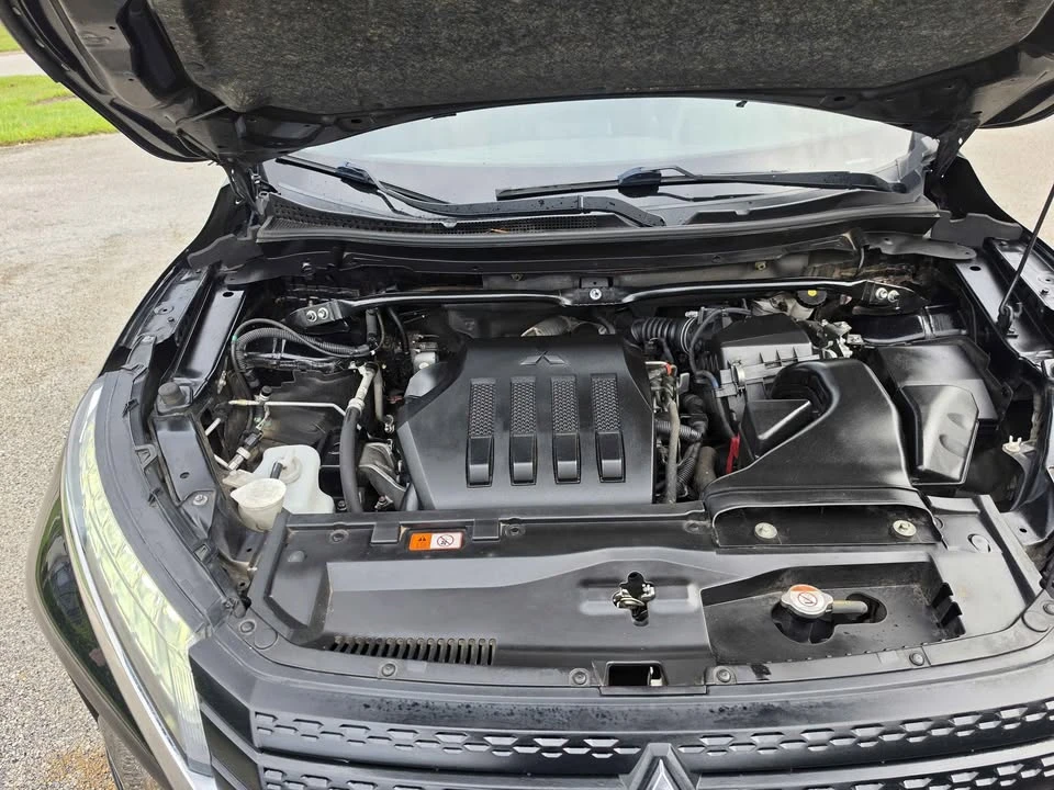 2022 Mitsubishi Eclipse Cross - Image 15 of 17