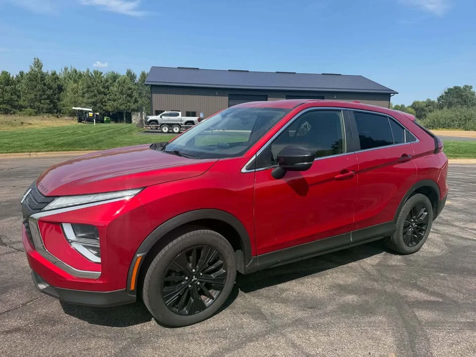2022 Mitsubishi Eclipse Cross - Image 7 of 17