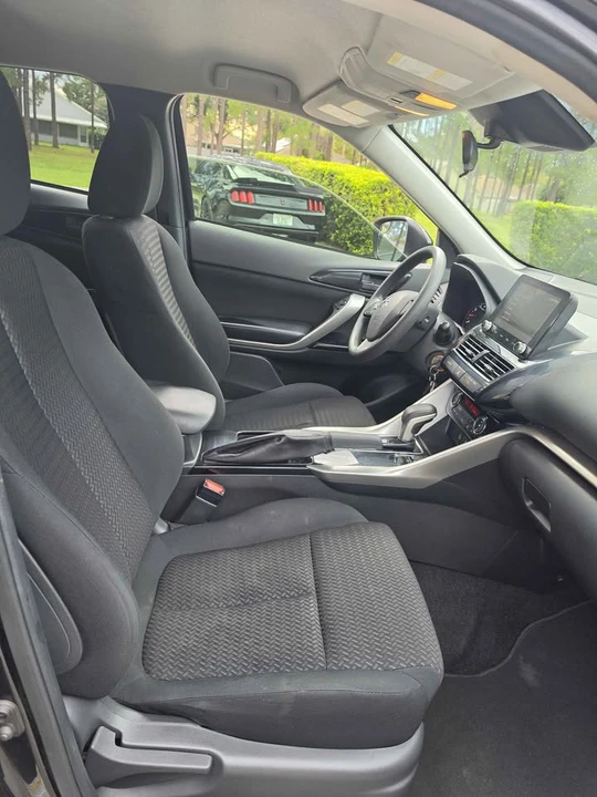 2022 Mitsubishi Eclipse Cross - Image 11 of 17