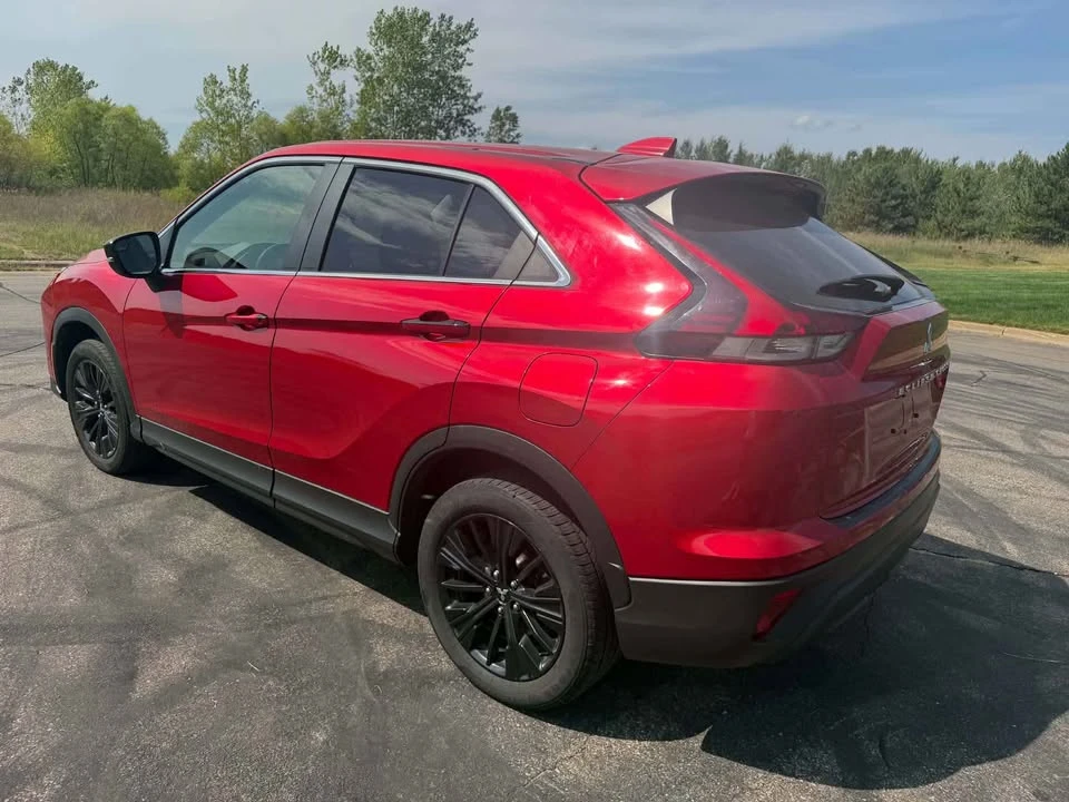 2022 Mitsubishi Eclipse Cross - Image 5 of 17