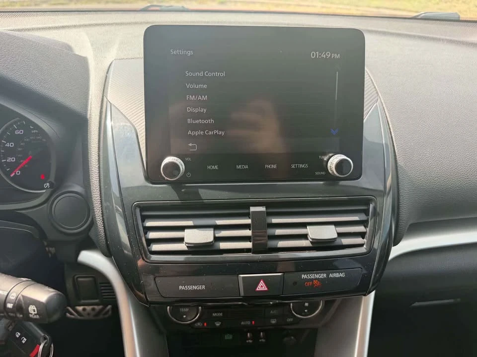 2022 Mitsubishi Eclipse Cross - Image 11 of 17