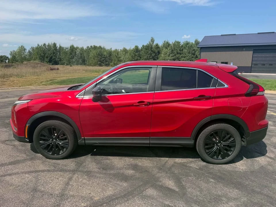 2022 Mitsubishi Eclipse Cross - Image 6 of 17