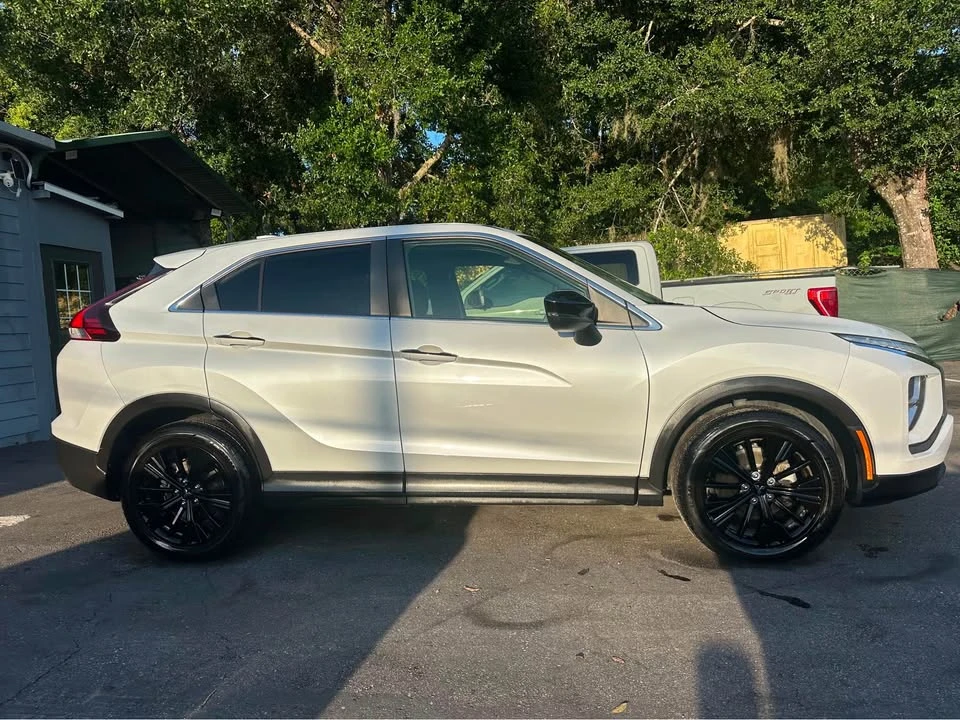 2022 Mitsubishi Eclipse Cross - Image 6 of 17