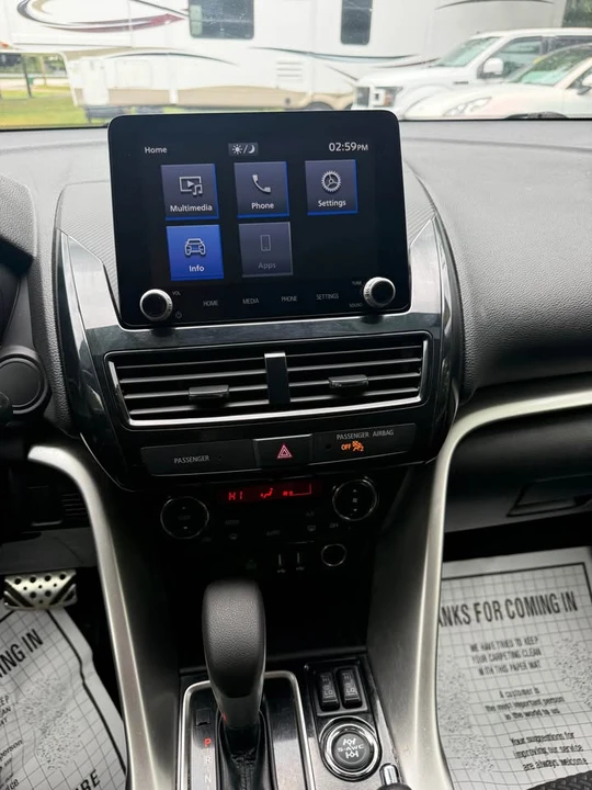 2022 Mitsubishi Eclipse Cross - Image 15 of 20