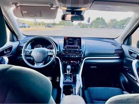 2022 Mitsubishi Eclipse Cross - Image 8 of 11
