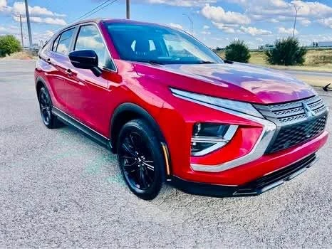 2022 Mitsubishi Eclipse Cross - Image 2 of 11