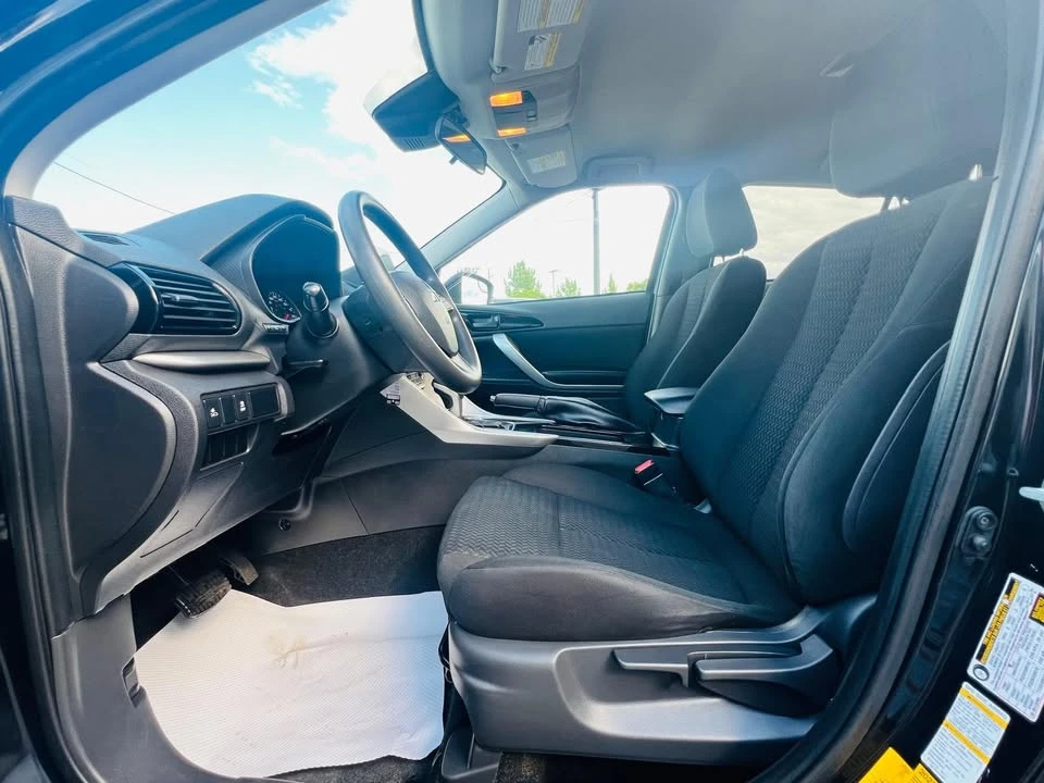 2022 Mitsubishi Eclipse Cross - Image 9 of 20