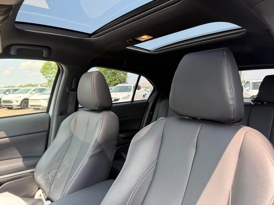 2022 Mitsubishi Eclipse Cross - Image 18 of 19
