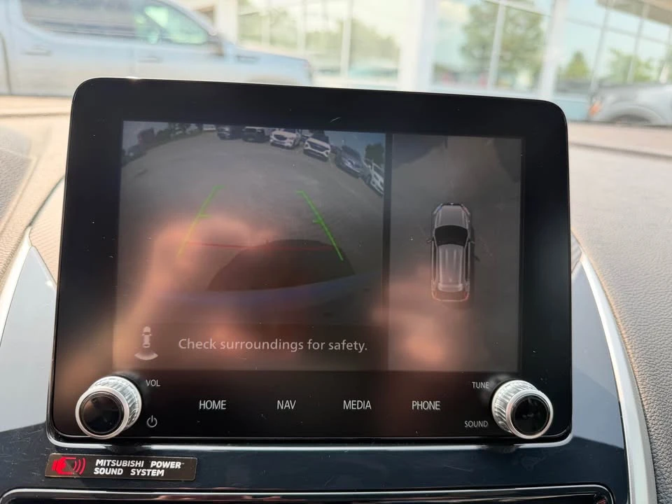 2022 Mitsubishi Eclipse Cross - Image 17 of 19
