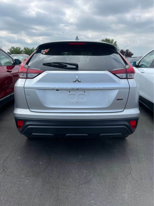 2022 Mitsubishi Eclipse Cross - Image 9 of 10