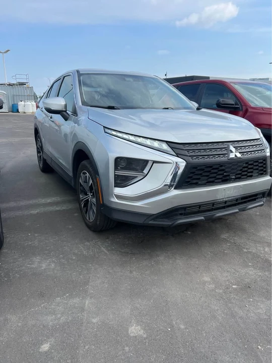 2022 Mitsubishi Eclipse Cross - Image 2 of 10
