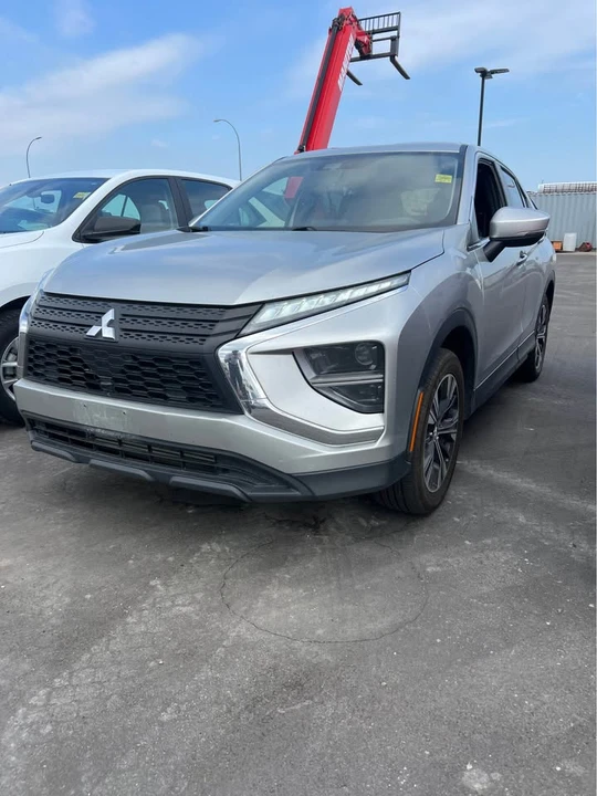 2022 Mitsubishi Eclipse Cross - Image 3 of 10