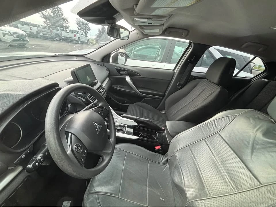 2022 Mitsubishi Eclipse Cross - Image 6 of 6