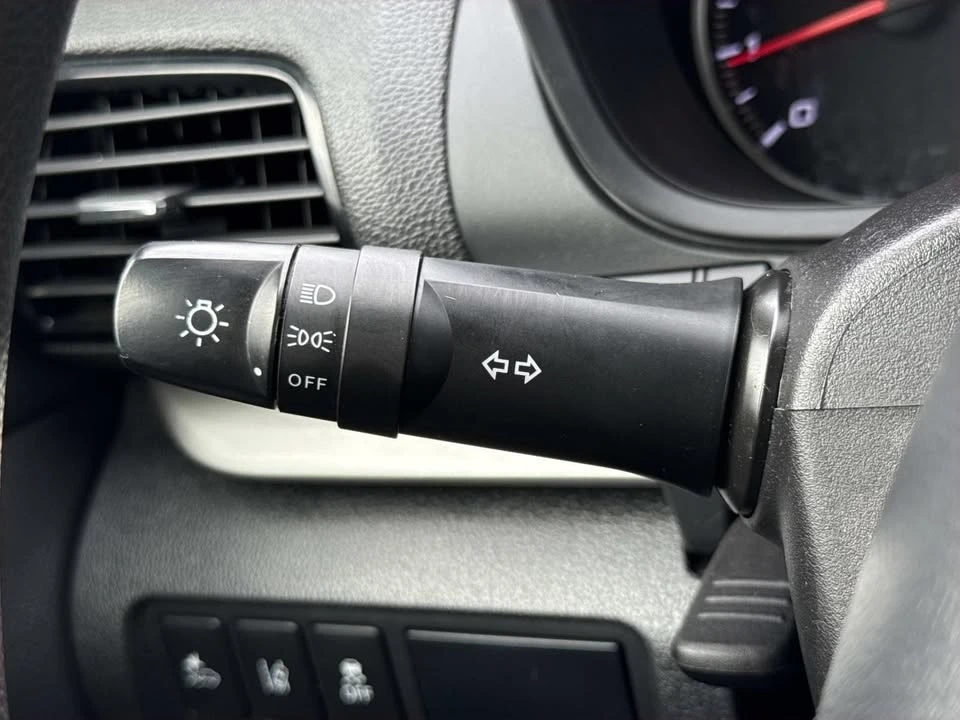 2022 Mitsubishi Eclipse Cross - Image 16 of 20