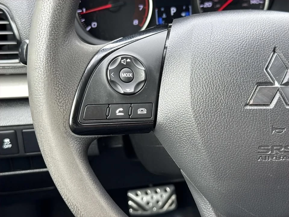 2022 Mitsubishi Eclipse Cross - Image 15 of 20