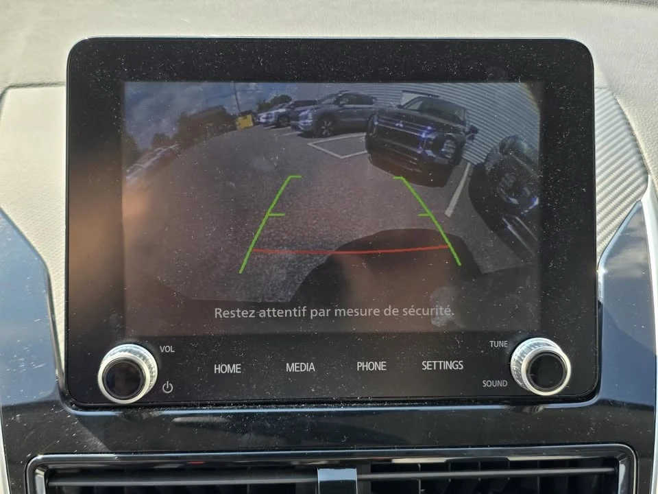 2022 Mitsubishi Eclipse Cross - Image 18 of 20