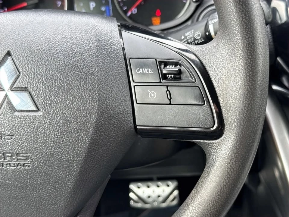 2022 Mitsubishi Eclipse Cross - Image 14 of 20
