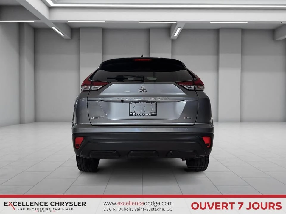 2022 Mitsubishi Eclipse Cross - Image 3 of 18