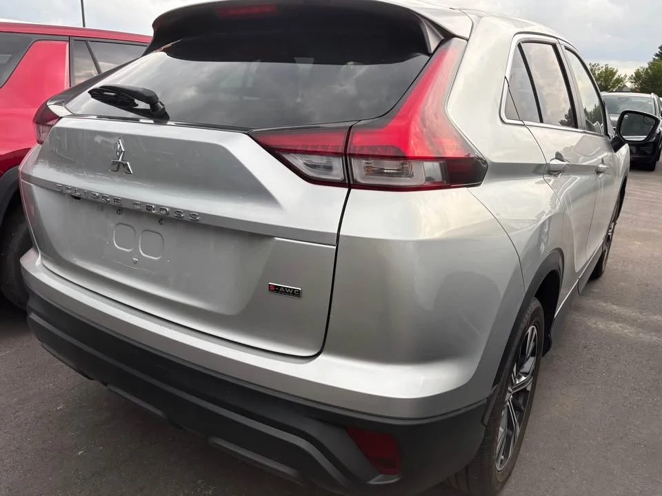 2022 Mitsubishi Eclipse Cross - Image 3 of 6