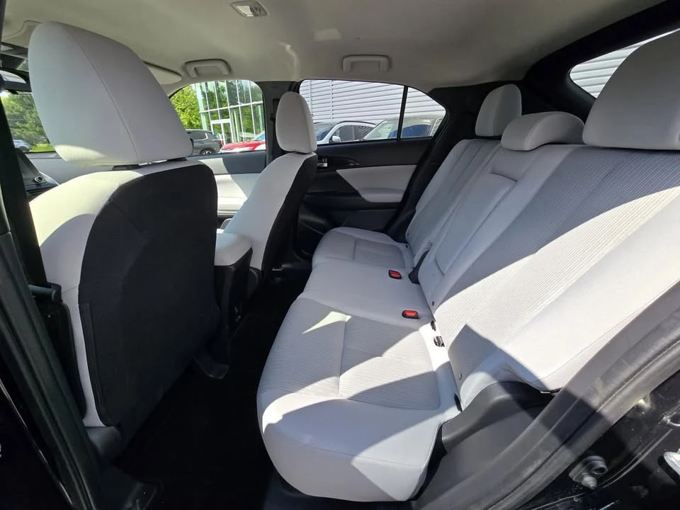 2022 Mitsubishi Eclipse Cross - Image 9 of 20