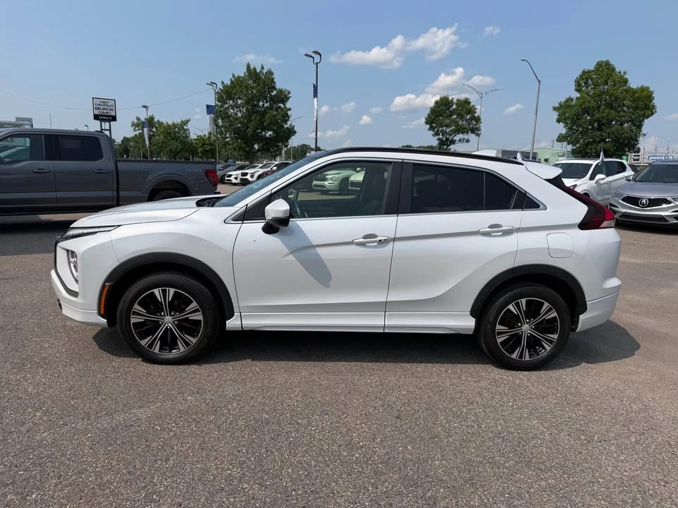 2022 Mitsubishi Eclipse Cross - Image 8 of 19
