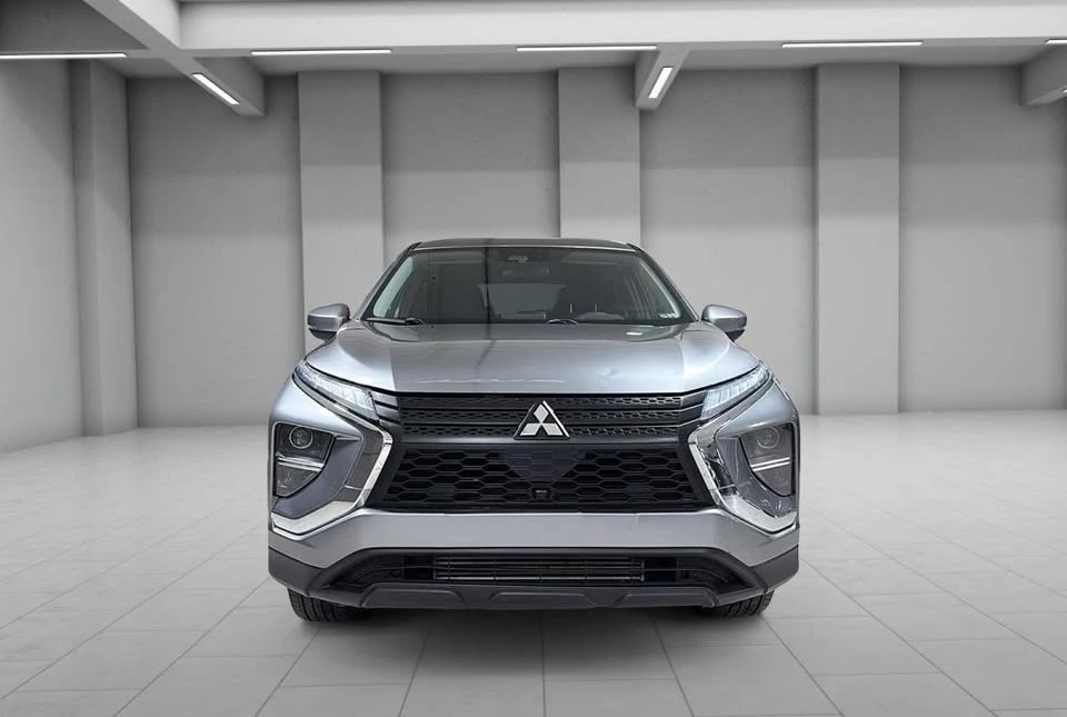 2022 Mitsubishi Eclipse Cross - Image 2 of 18