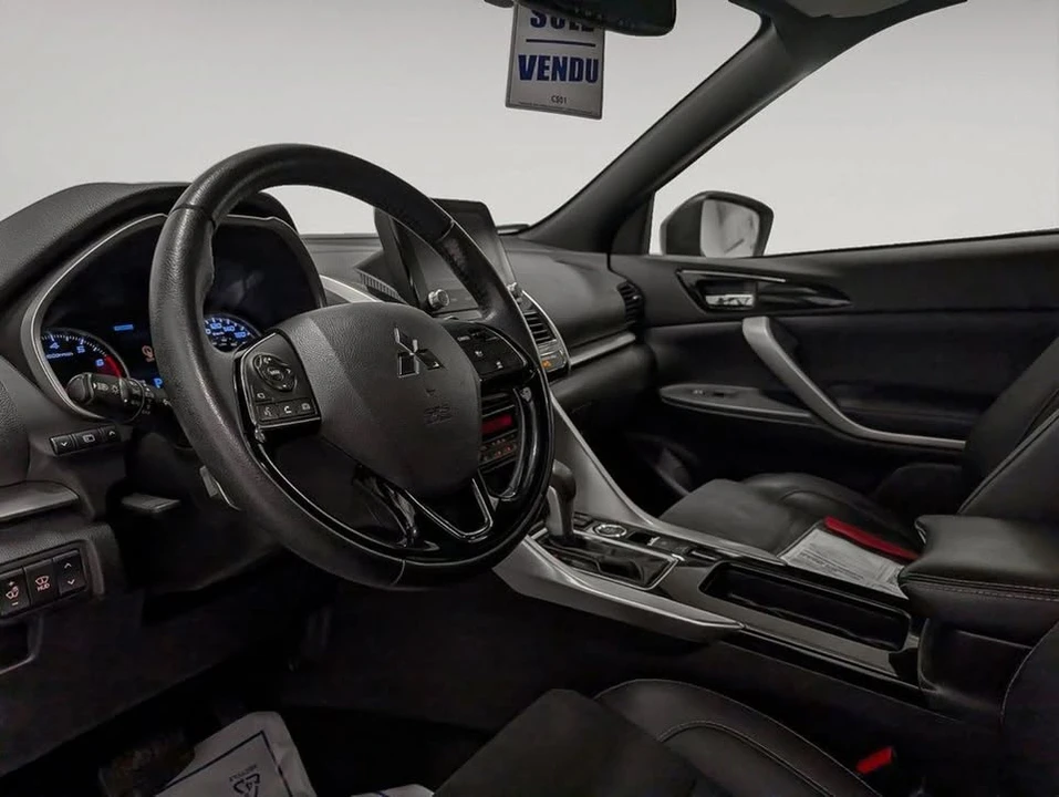2022 Mitsubishi Eclipse Cross - Image 8 of 10