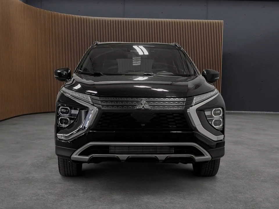 2022 Mitsubishi Eclipse Cross - Image 2 of 10