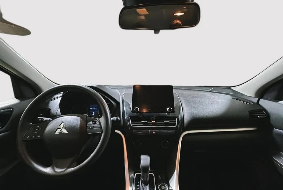 2022 Mitsubishi Eclipse Cross - Image 15 of 18
