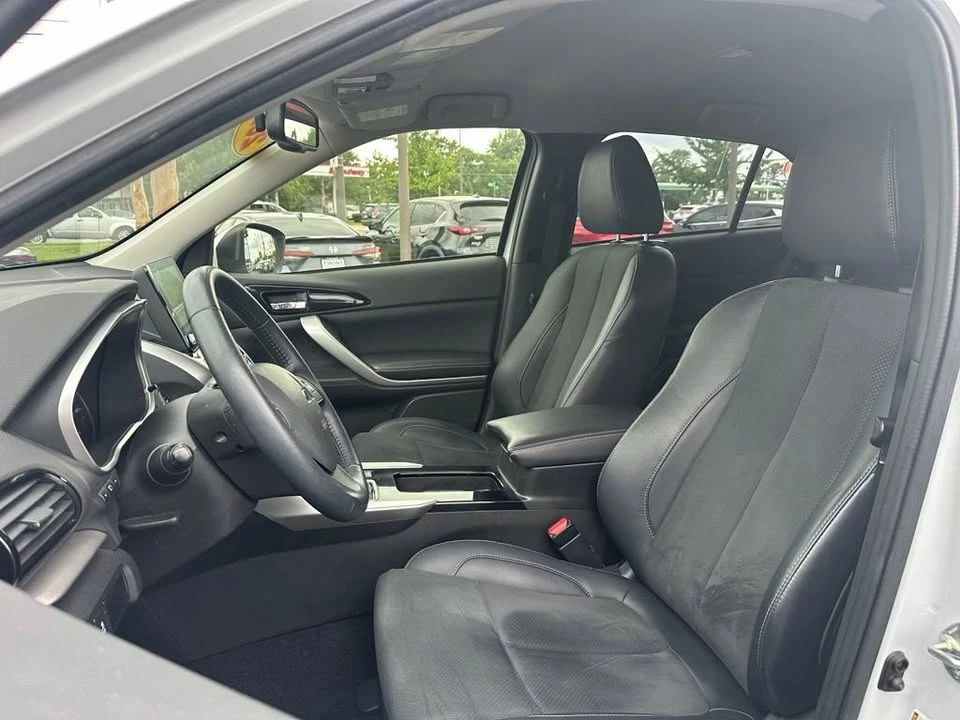 2022 Mitsubishi Eclipse Cross - Image 16 of 20